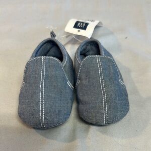 ⭐️ GAP Gray Baby Walker Shoes Soft Slip-On Design